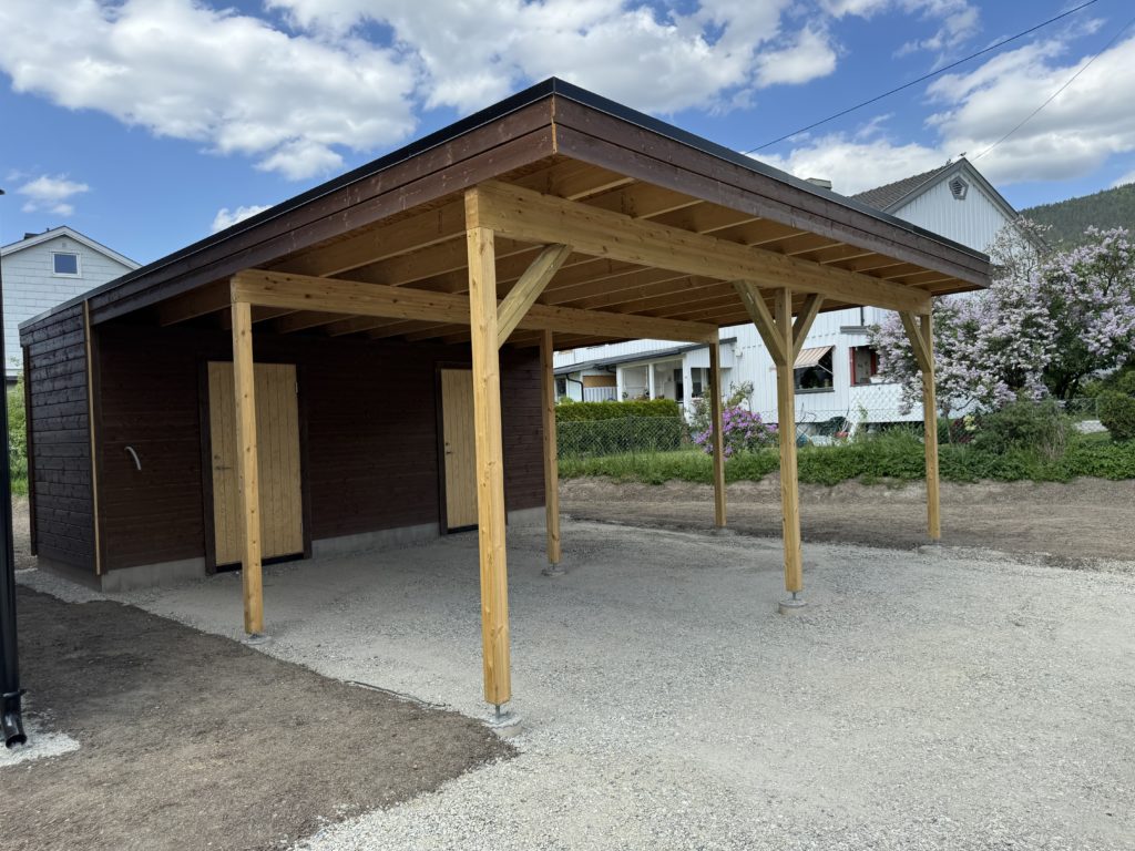Dobbel carport med sportsbod fra Viken Montasje